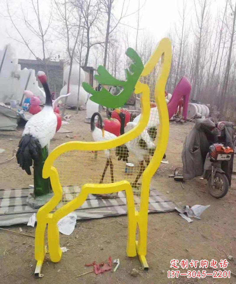 泉州不锈钢园林造型景观小鹿雕塑