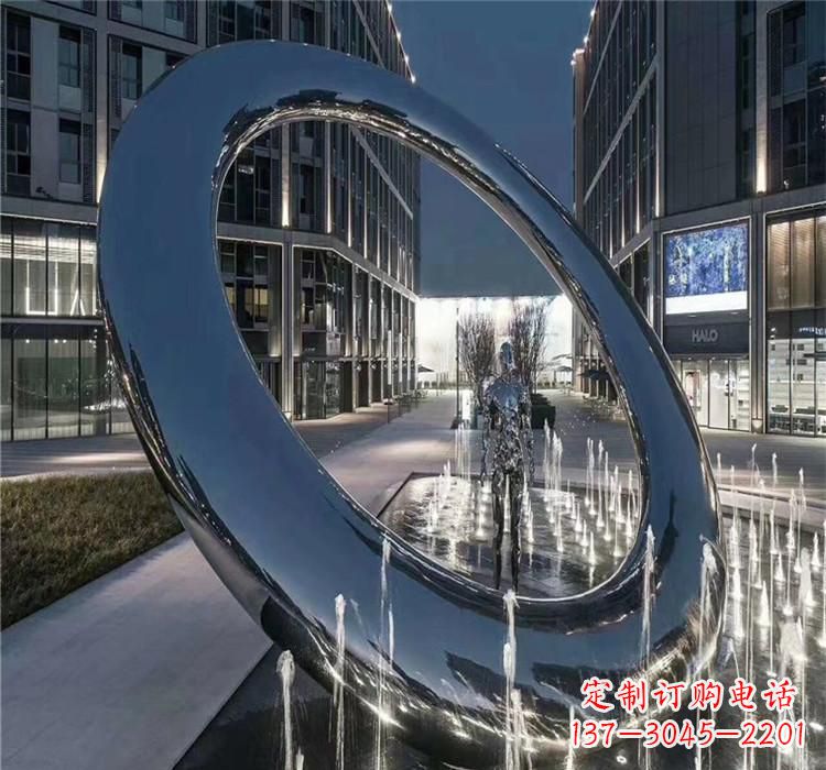 泉州圆环景观雕塑令人惊叹的视觉奇观