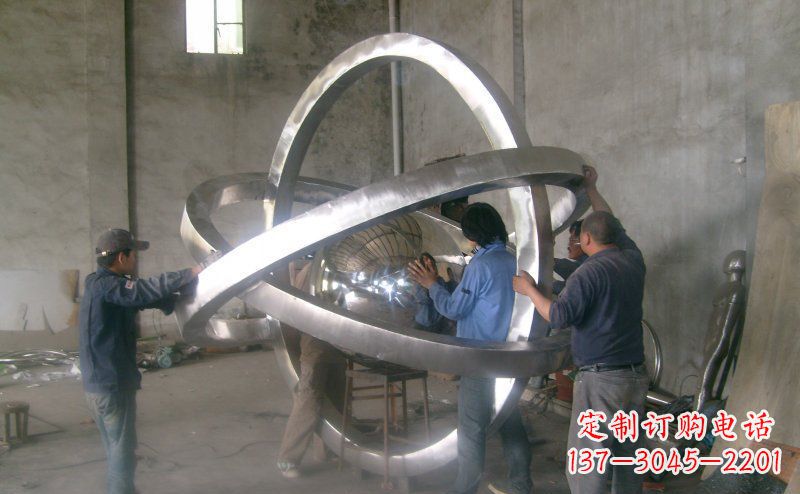 泉州不锈钢圆环雕塑——艺术之美