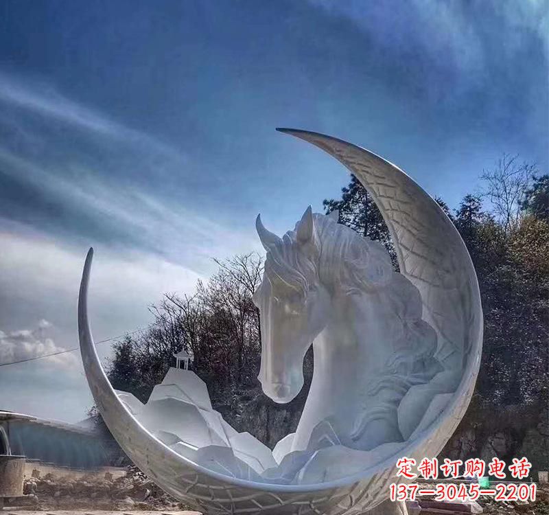 泉州月亮的美丽缠绕——不锈钢月亮马雕塑