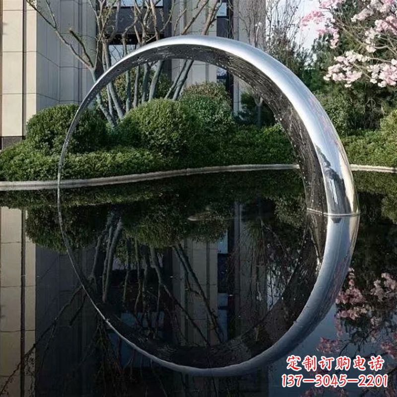 泉州不锈钢月亮雕塑璀璨照亮夜空