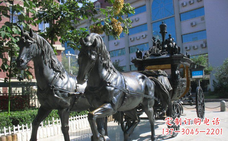 泉州步行街西方马车景观铜雕