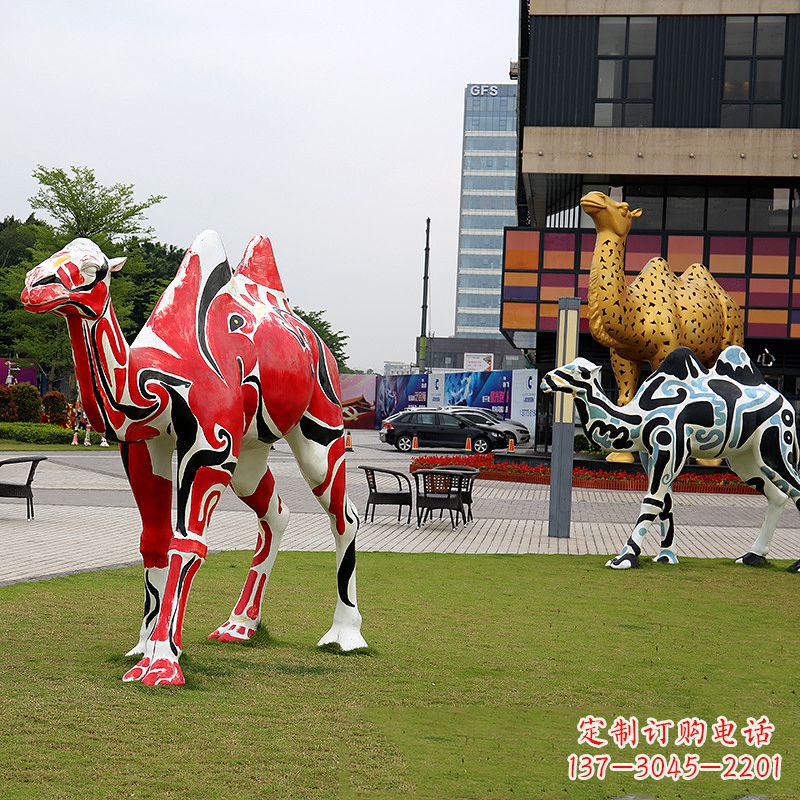 泉州彩绘骆驼不锈钢雕塑城市园林的精美装饰