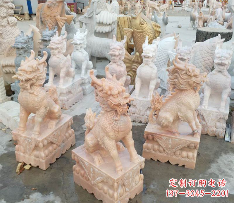 泉州踩球晚霞红门口镇宅石雕麒麟