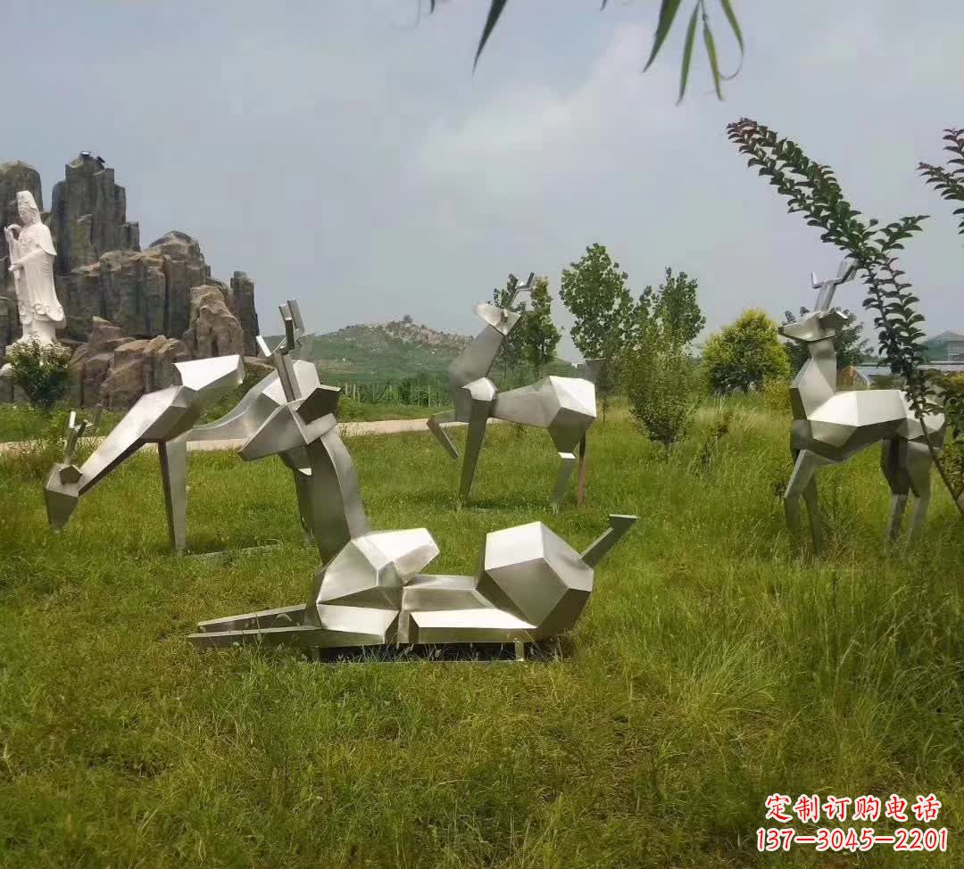 泉州草坪不锈钢锻造小鹿雕塑