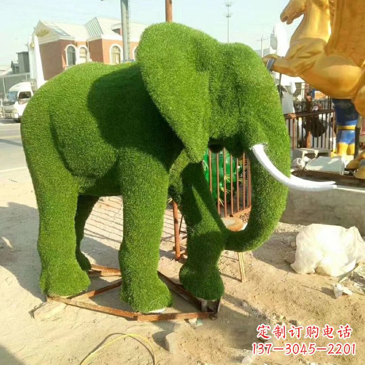 泉州草皮大象玻璃钢雕塑