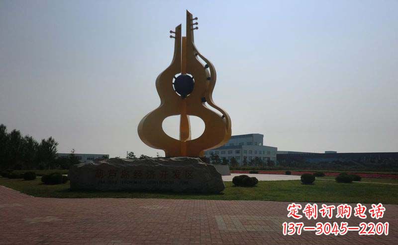 泉州城市的不锈钢葫芦雕塑