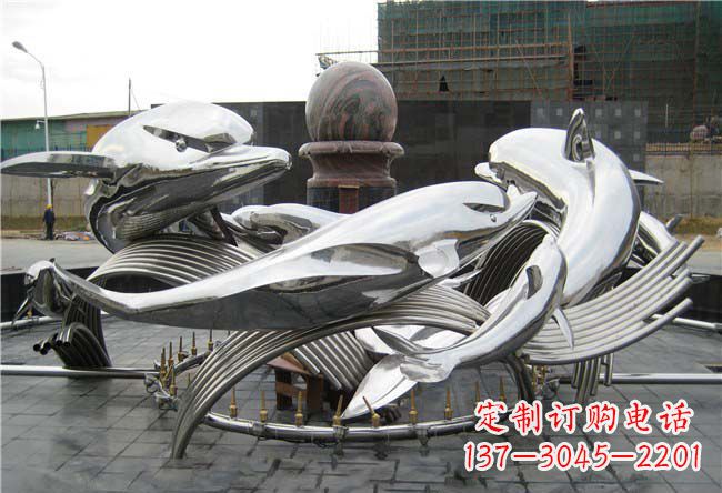 泉州城市中的海豚雕塑