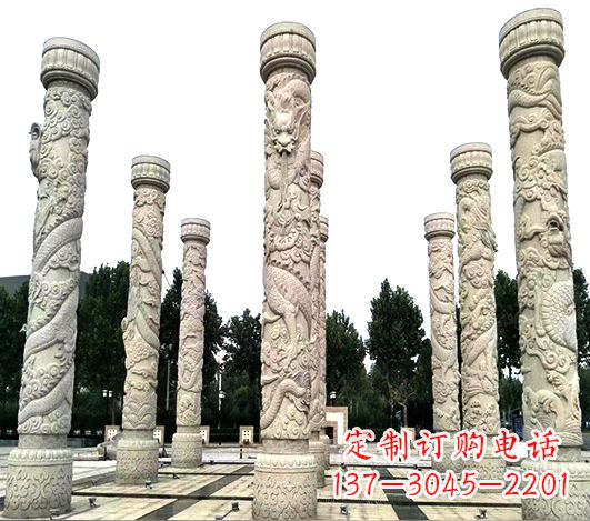 泉州精美龙柱雕塑,点缀城市广场