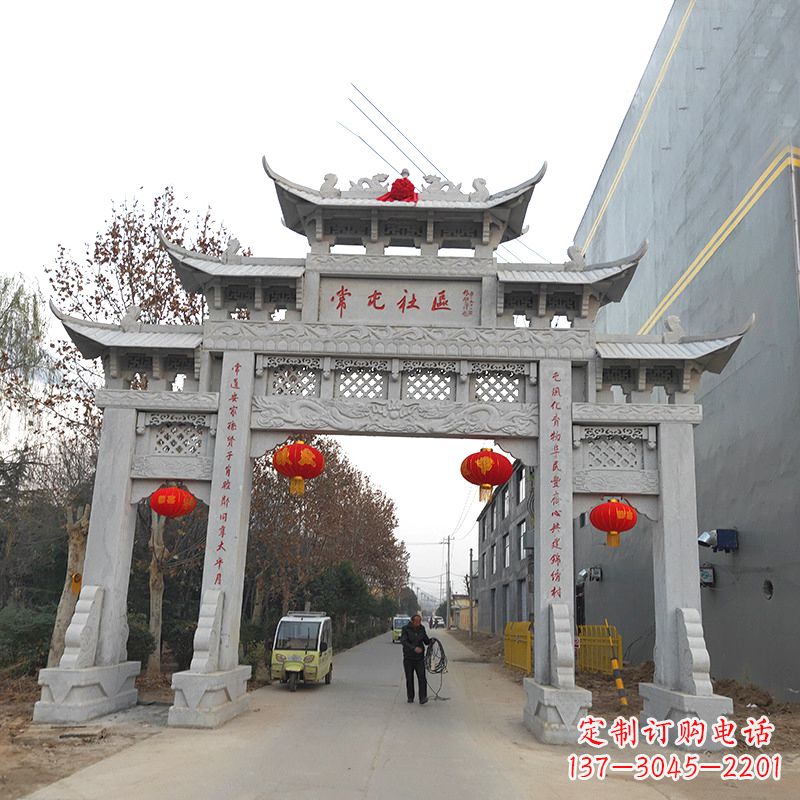 泉州社区石雕牌坊传承中国传统文化