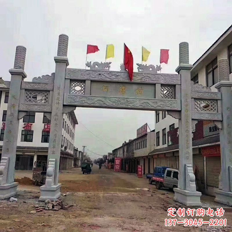泉州冲天式三门石雕牌坊传承中国古典文化精髓