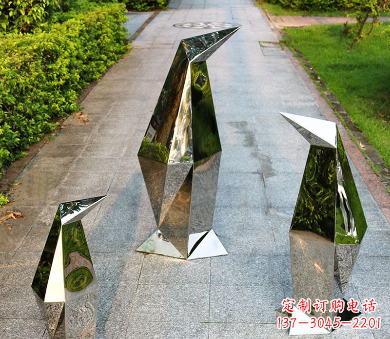 泉州精致的抽象不锈钢企鹅雕塑