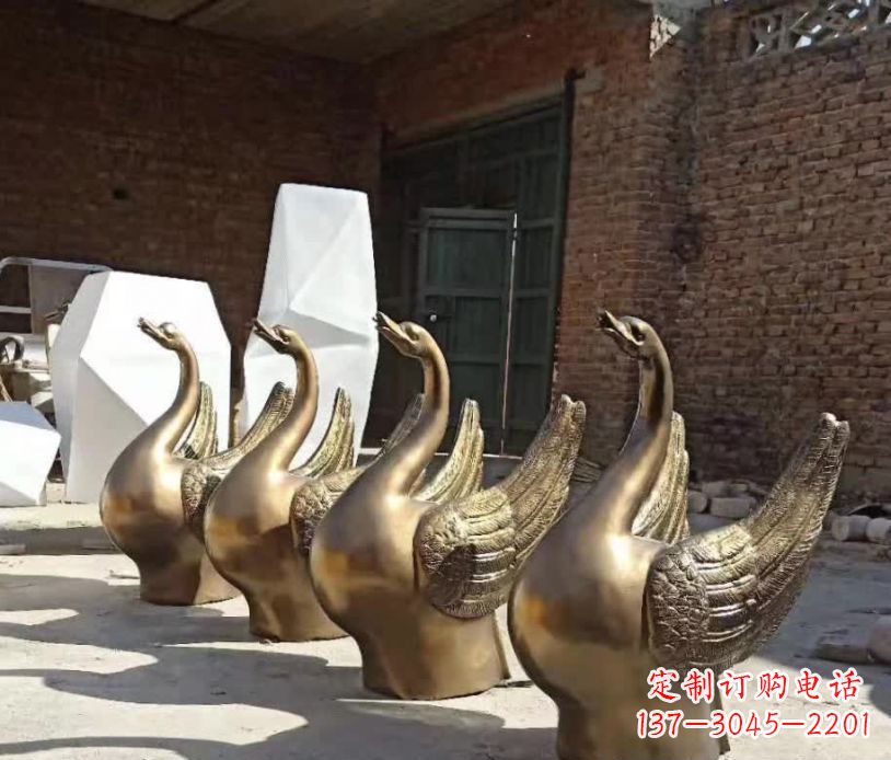 泉州抽象广场天鹅铜雕