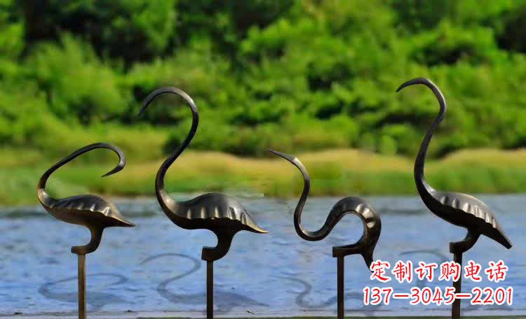 泉州抽象几何仙鹤雕塑