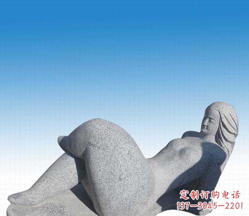 泉州活力四射的女孩雕塑