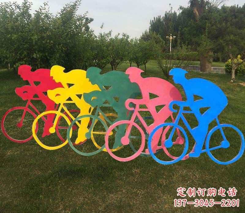 泉州自行车雕塑——展现公园美丽