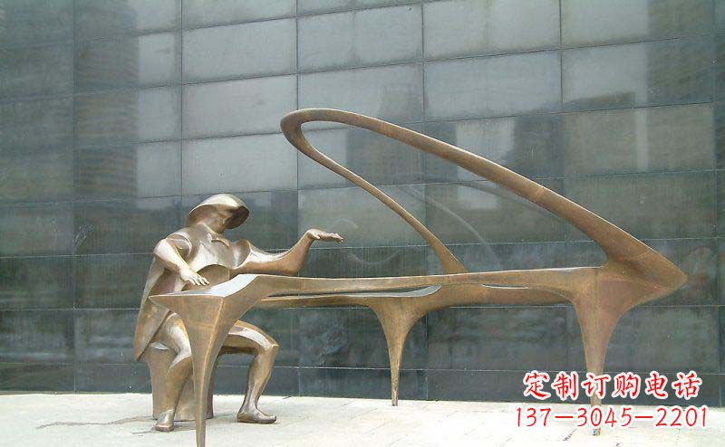 泉州抽象人物弹钢琴街边景观铜雕