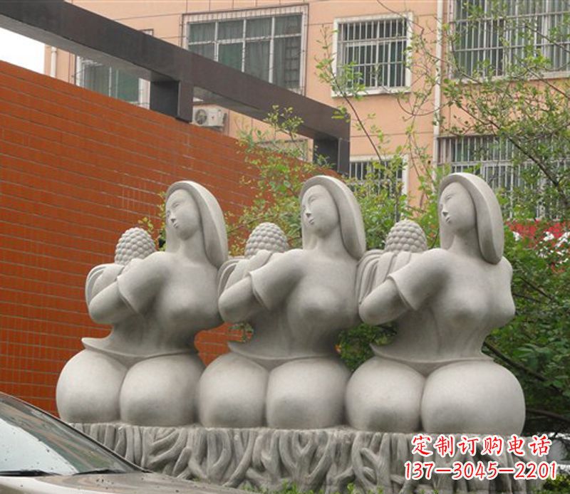 泉州抽象三个女人石雕