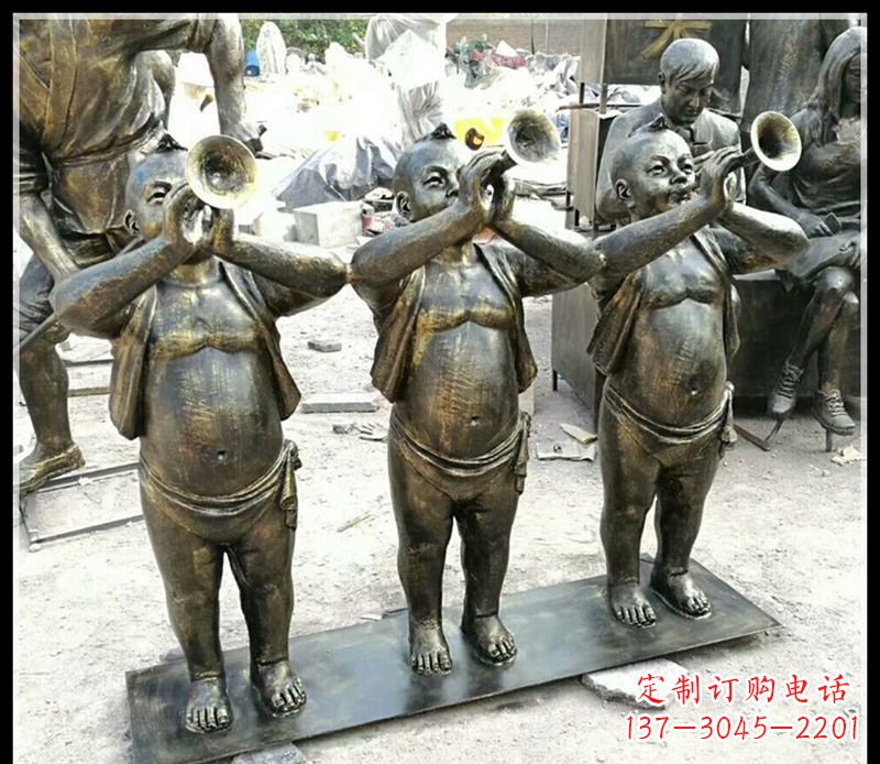 泉州吹唢呐的儿童铜雕