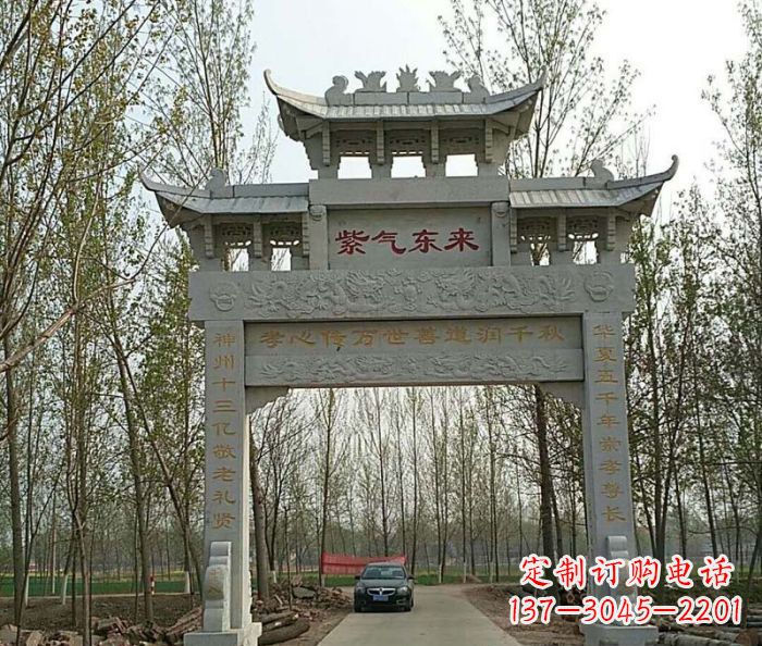泉州古老的石雕牌坊——传承历史的艺术