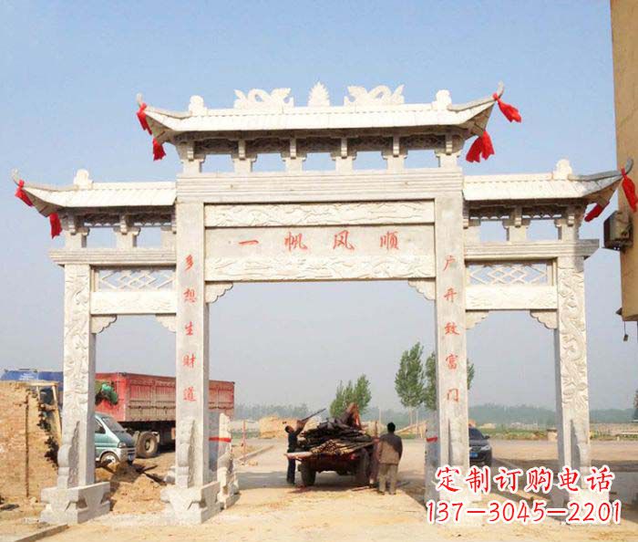 泉州村庄大理石三门牌坊石雕 (2)