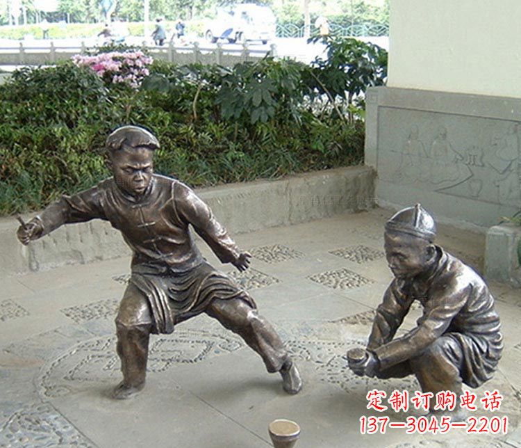 泉州打陀螺的儿童铜雕
