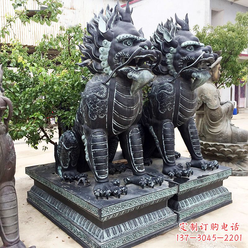 泉州象征威严的大理石麒麟雕塑