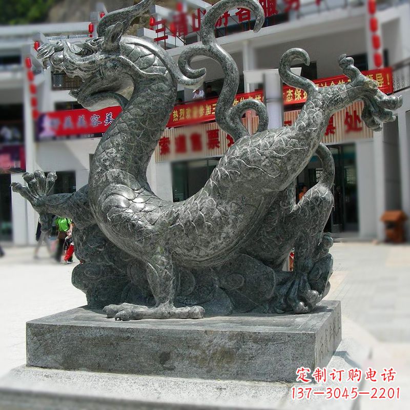 泉州传统的象征——大理石青龙雕塑