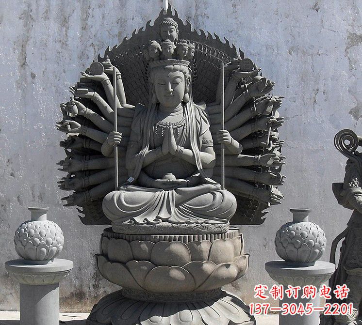 泉州宗教庙宇千手观音大理石雕塑