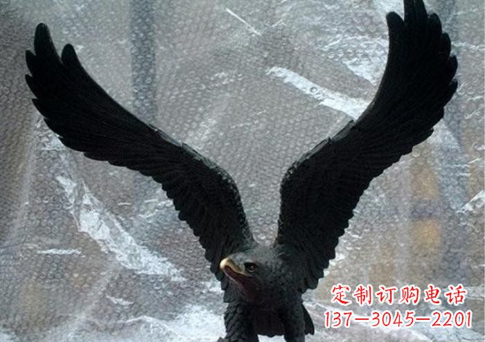 泉州大鹏展翅玻璃钢老鹰雕塑