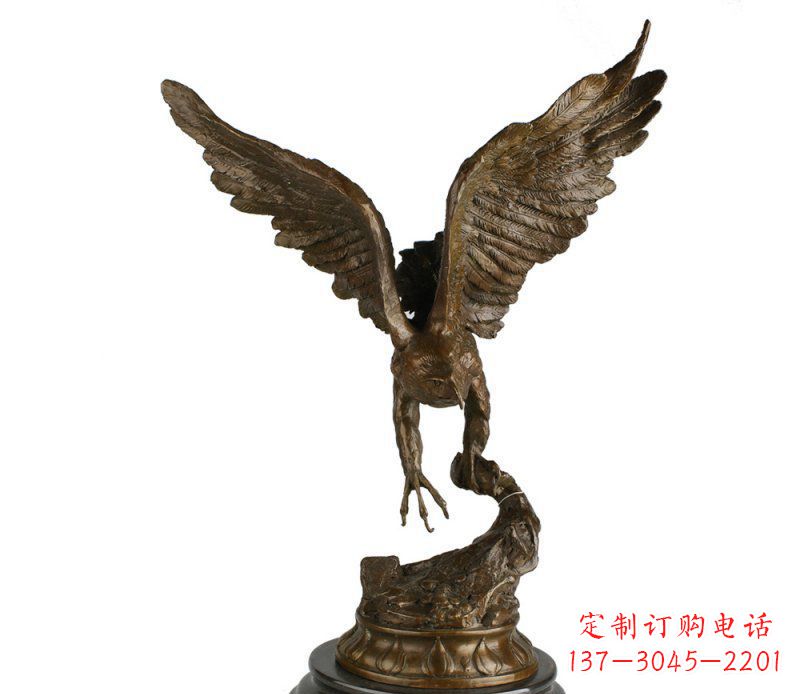 泉州大鹏展翅老鹰铜雕塑