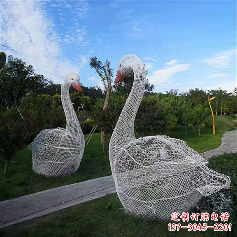 泉州大型网格天鹅景观动物雕塑摆件(天鹅爱心门)