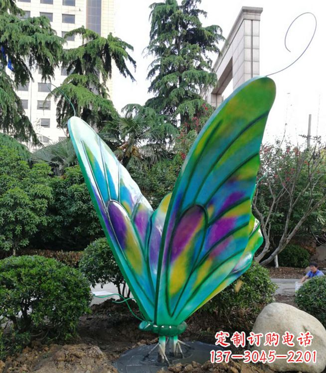 泉州大型小区园林彩绘仿真蝴蝶摆件