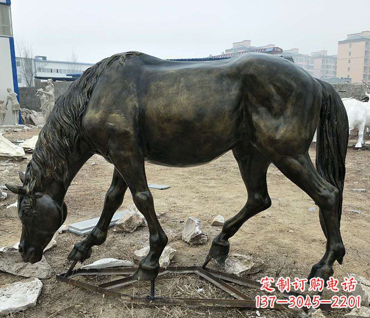 泉州低头马公园玻璃钢仿铜动物雕塑