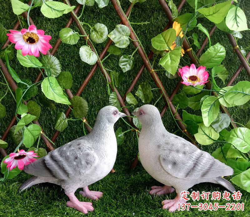 泉州传递和平与美好的和平鸽雕塑