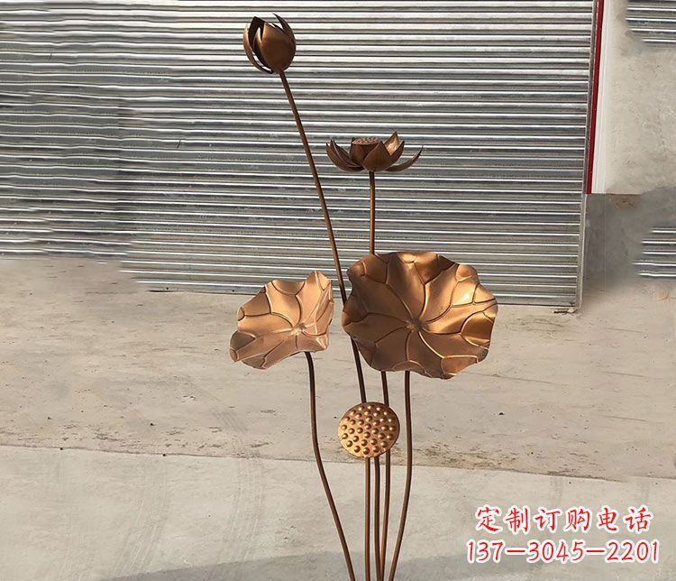 泉州锻铜不锈钢荷花雕塑