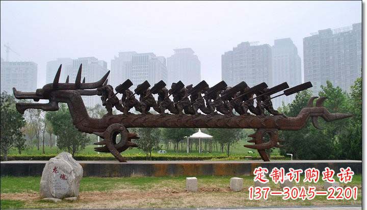 泉州锻铜赛龙舟雕塑