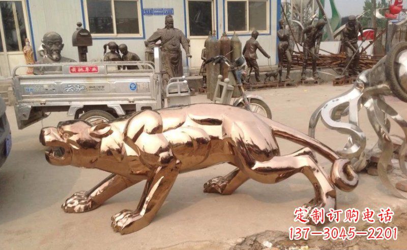 泉州精美不锈钢豹子雕塑