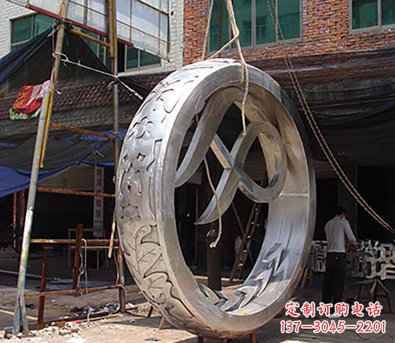 泉州锻造不锈钢圆环景观雕塑