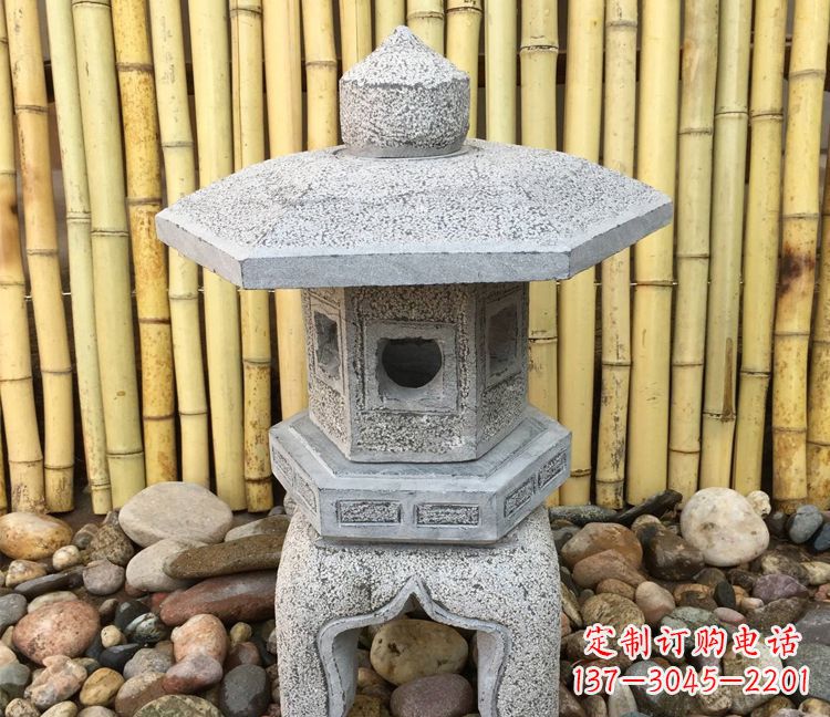 泉州精美仿古灯笼石雕