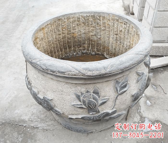 泉州仿古荷花鲤鱼雕塑石水缸