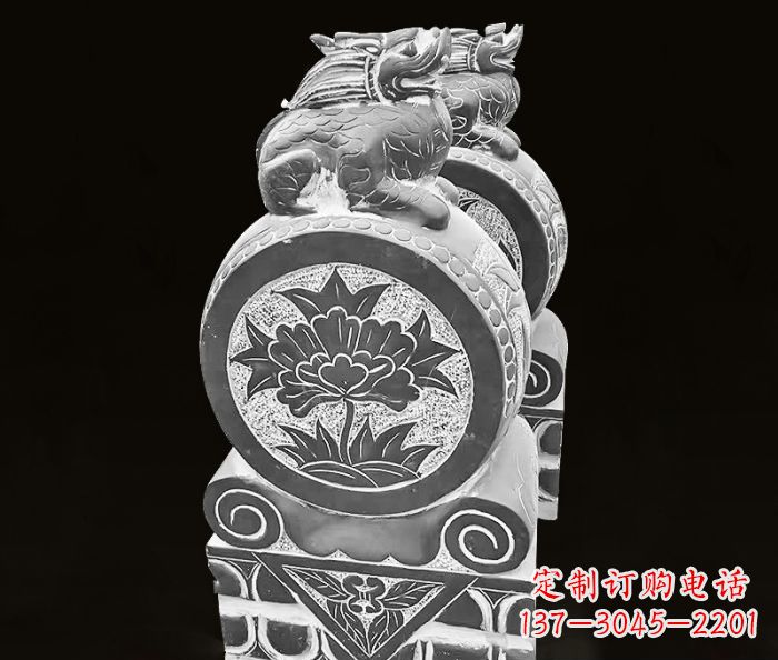 泉州传统麒麟雕塑石门墩