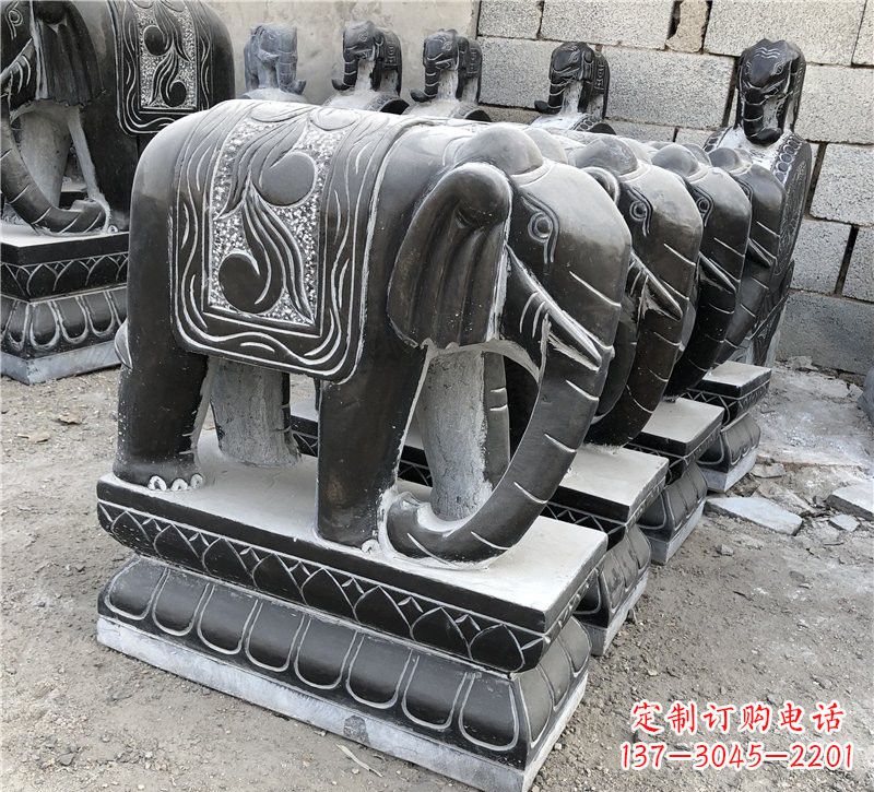 泉州仿古青石大象雕塑