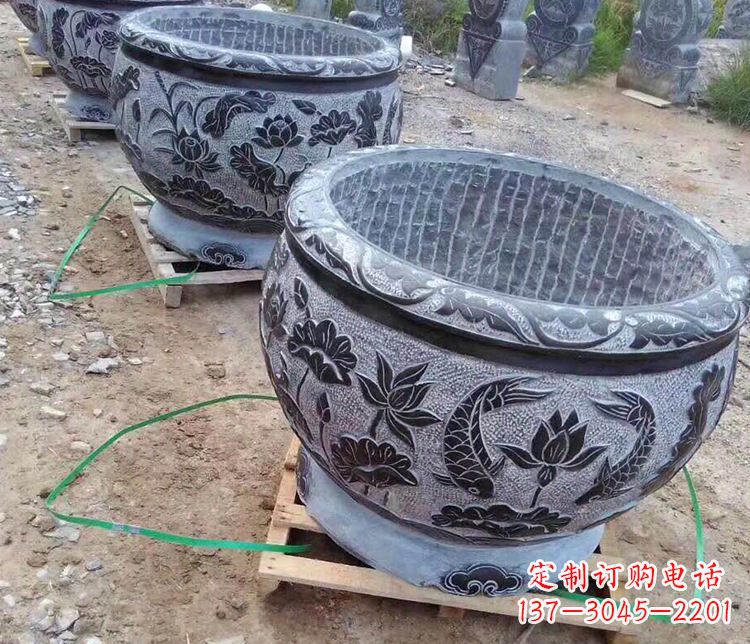 泉州古典水缸雕塑