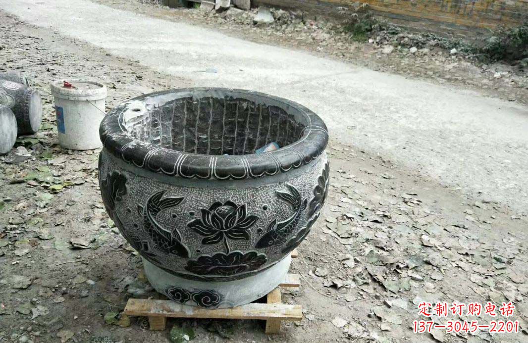 泉州仿古圆形水缸石雕
