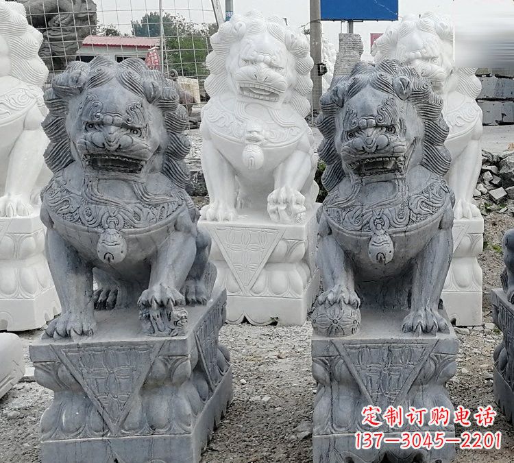 泉州仿古做旧青石雕刻的狮子