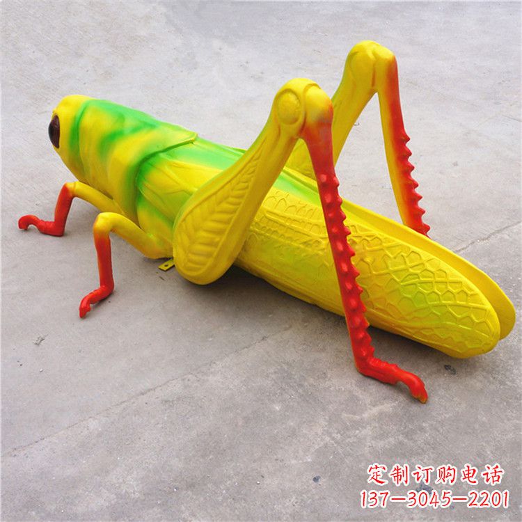 泉州仿真蝗虫玻璃钢蚂蚱雕塑