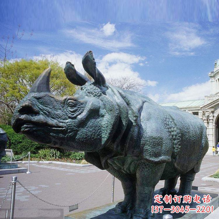 泉州仿真犀牛铜雕-公园园林动物雕塑摆件