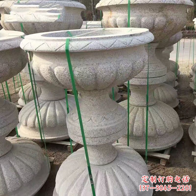 泉州高墩砂岩石雕刻花盆精致技艺打造传统文化风韵