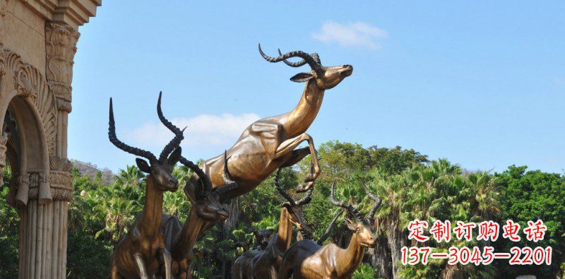 泉州公园奔跑羚羊动物铜雕